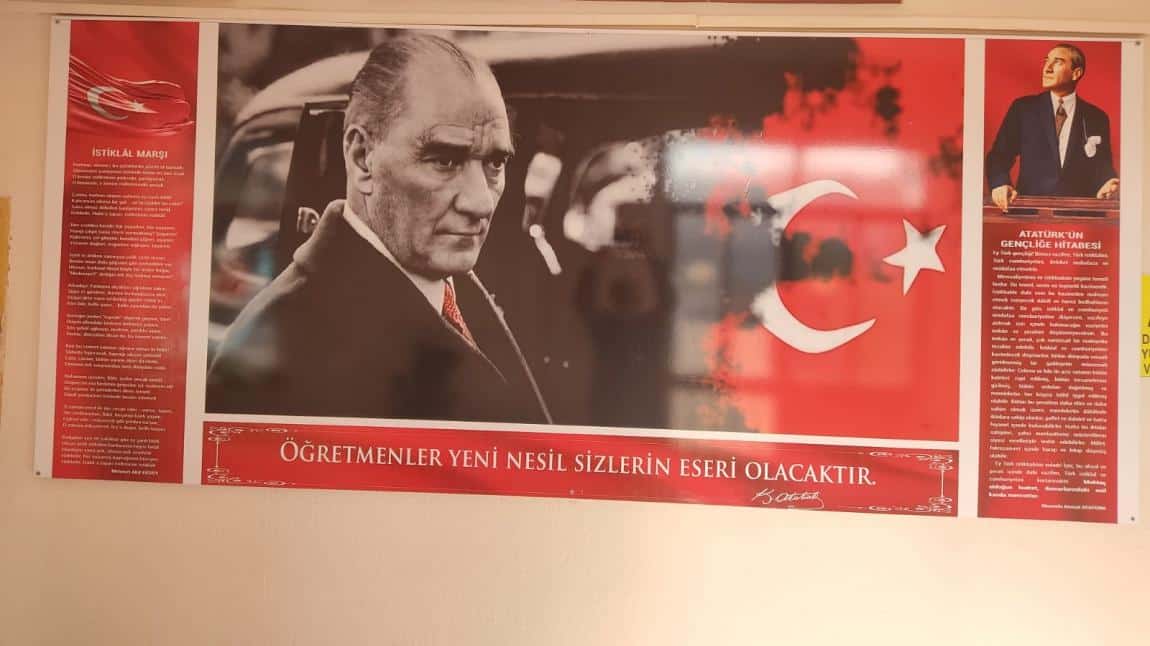 Atatürk köşemiz yenilendi.