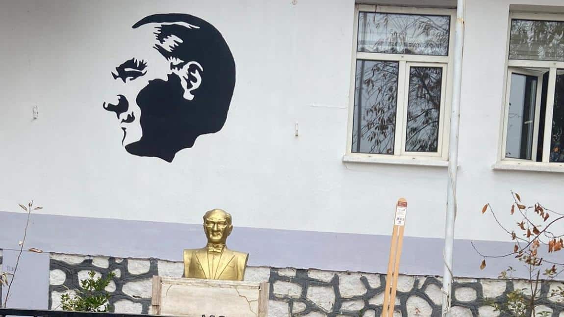 Okulumuzda 10 Kasım Atatürk'ü Anma Töreni yapıldı.