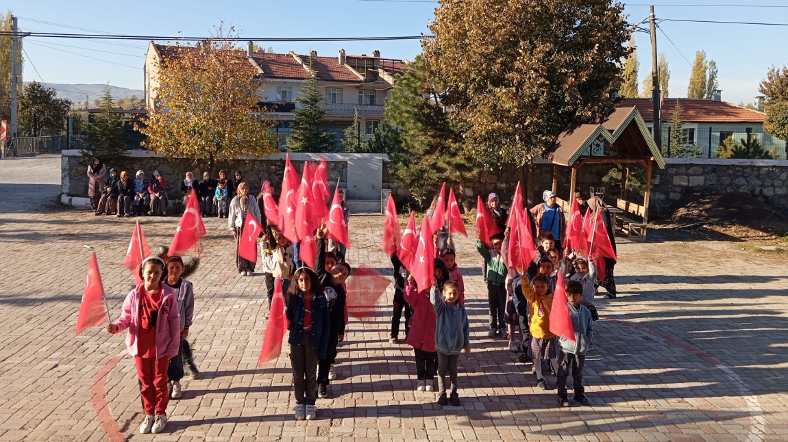 29 Ekim Cumhuriyet Bayramımız okulumuzda coşkuyla kutlandı.